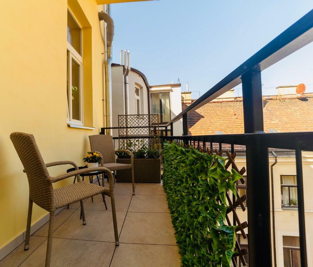 Ines Apartment Prague Praga Exterior foto
