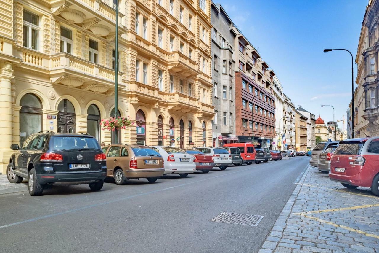 Ines Apartment Prague Praga Exterior foto